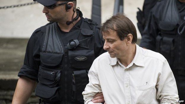 Battisti under arrest, 2009